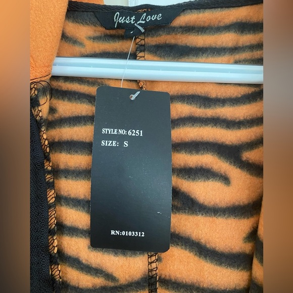 One Piece PJ - Picture 4 of 8